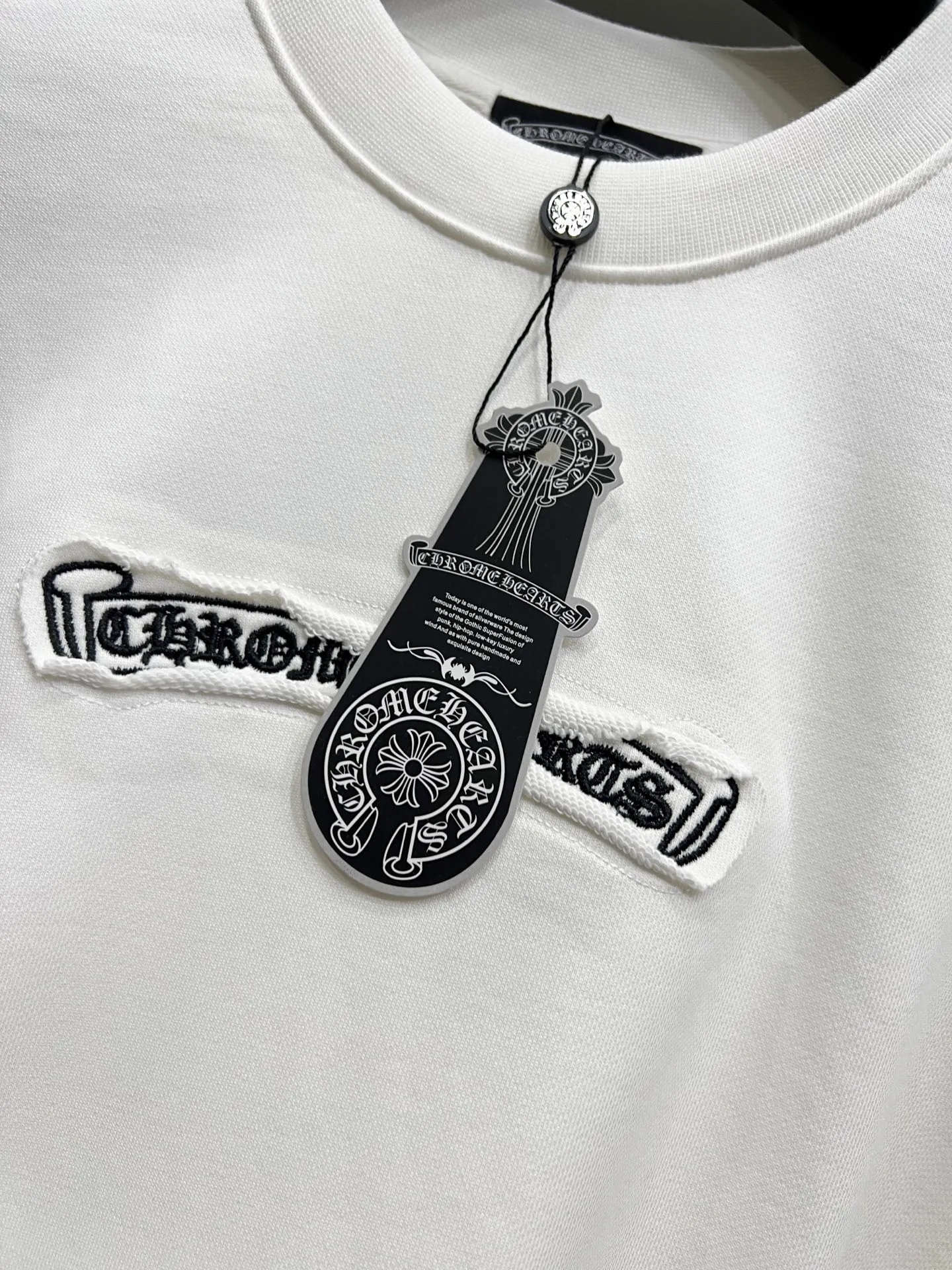 🅿️290 CH Crow 2025 autumn and winter new round neck long-sleeved sweatshirt, horseshoe Sanskrit letters + cross three-dimensional embroidery process, the real thing is great🔥Same style for men and women, loose version, size S M L XL XXL five sizes black white